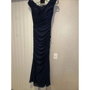 La Femme Navy Blue Stretch Sparkle Gown. Size 4. NWOT. 12